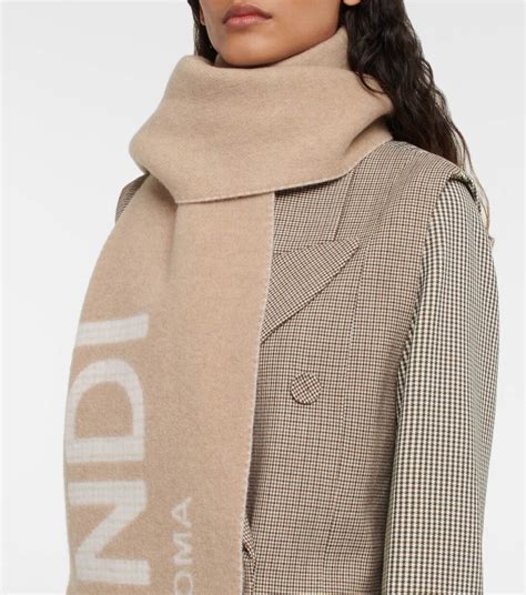 fendi scarf wool|Altro.